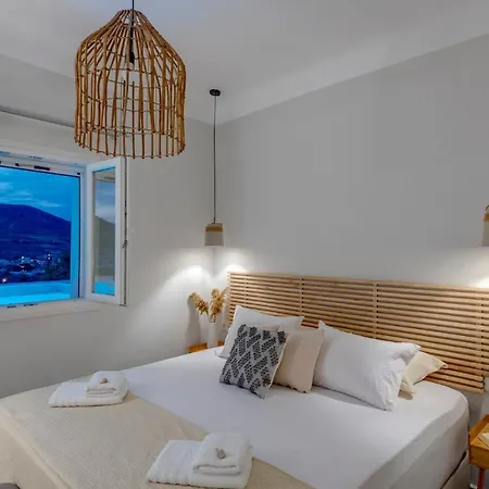 Mare Syros Villa Finikas (Syros)