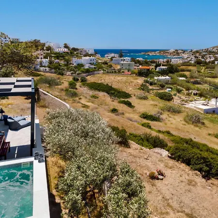 Mare Syros Finikas (Syros)