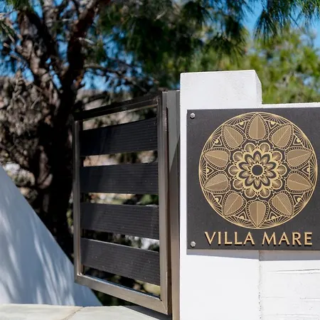 Mare Syros Fínikasz