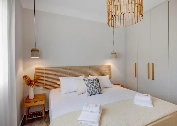 Mare Syros * Finikas (Syros)