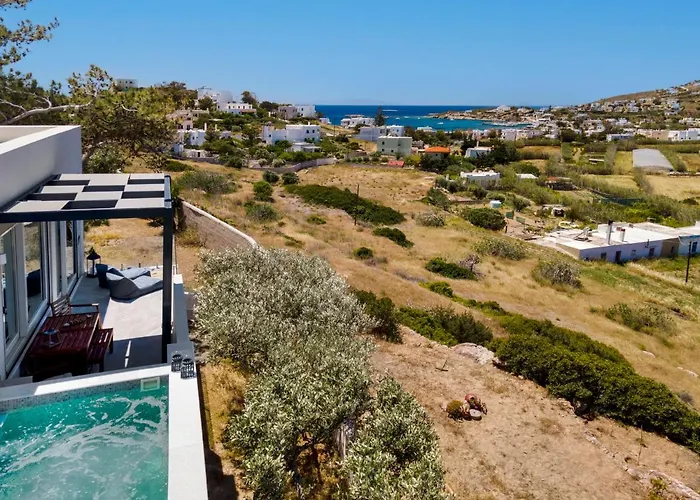 Mare Syros Finikas (Syros)