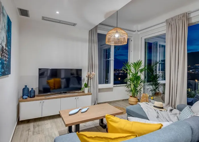 Mare Syros Villa Finikas (Syros)