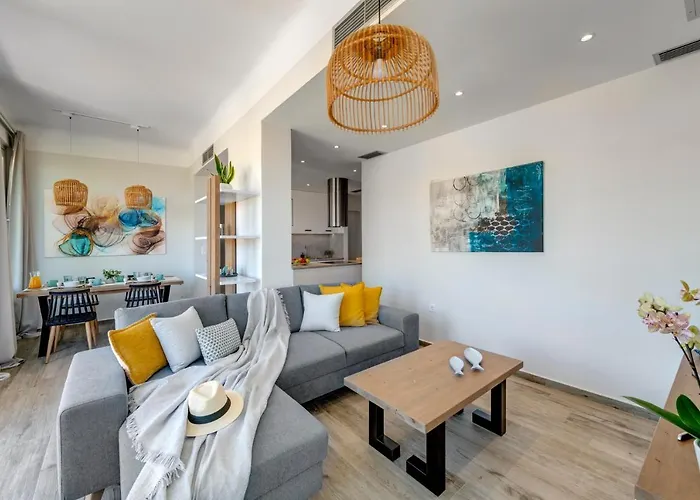 Mare Syros Villa Finikas (Syros)